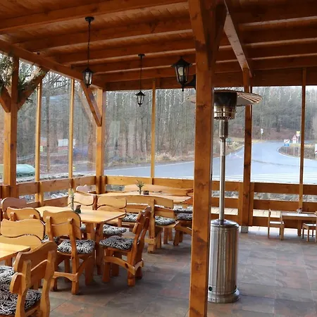 Apartamento A Restaurace V Zátiší *