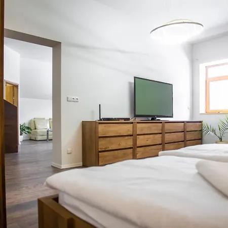A Restaurace V Zátiší Apartamento *