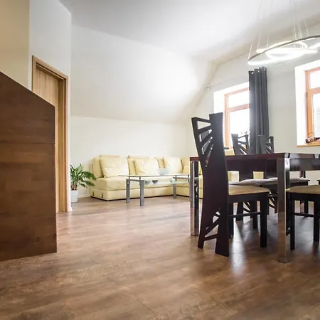 A Restaurace V Zátiší Apartamento *